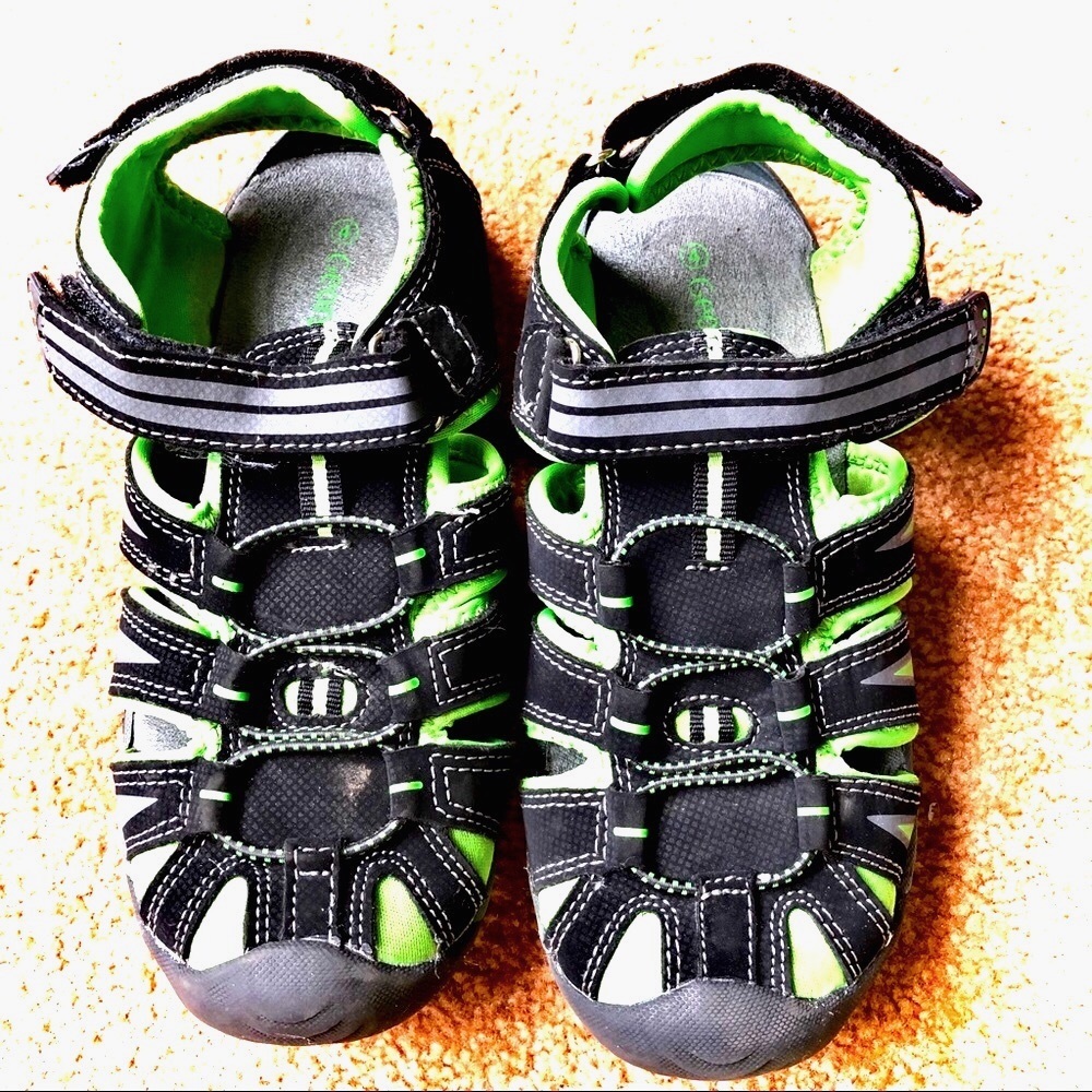 George Velcro Sandals Black/Green Size 4 Boys